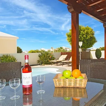 Playa Blanca Sleeps 8 Pool Air Con Wifi
